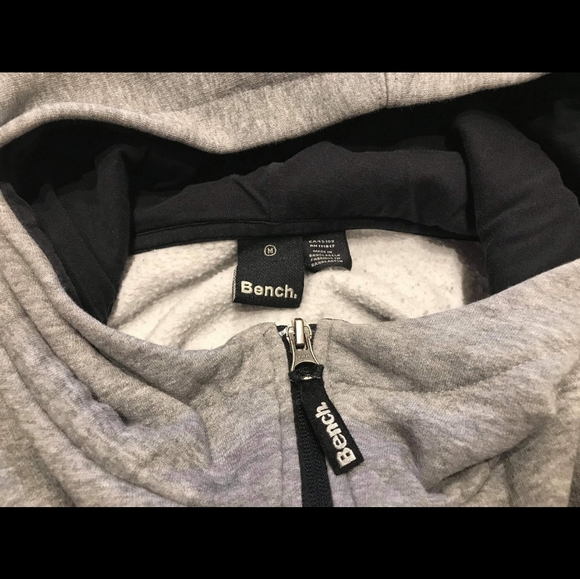 Bench zip up sweater - Picture 8 of 8